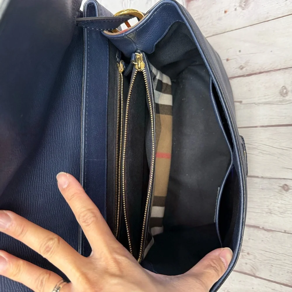 Authentic Burberry Camberley Medium Leather Satchel Navy Blue Hand Bag - Picture 13 of 16